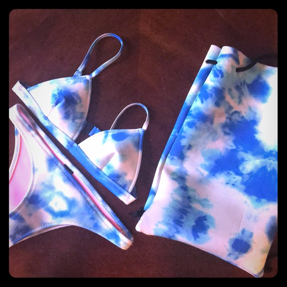 Triangl Neoprene Blue Tie-Dye Bikini &Matching Bag